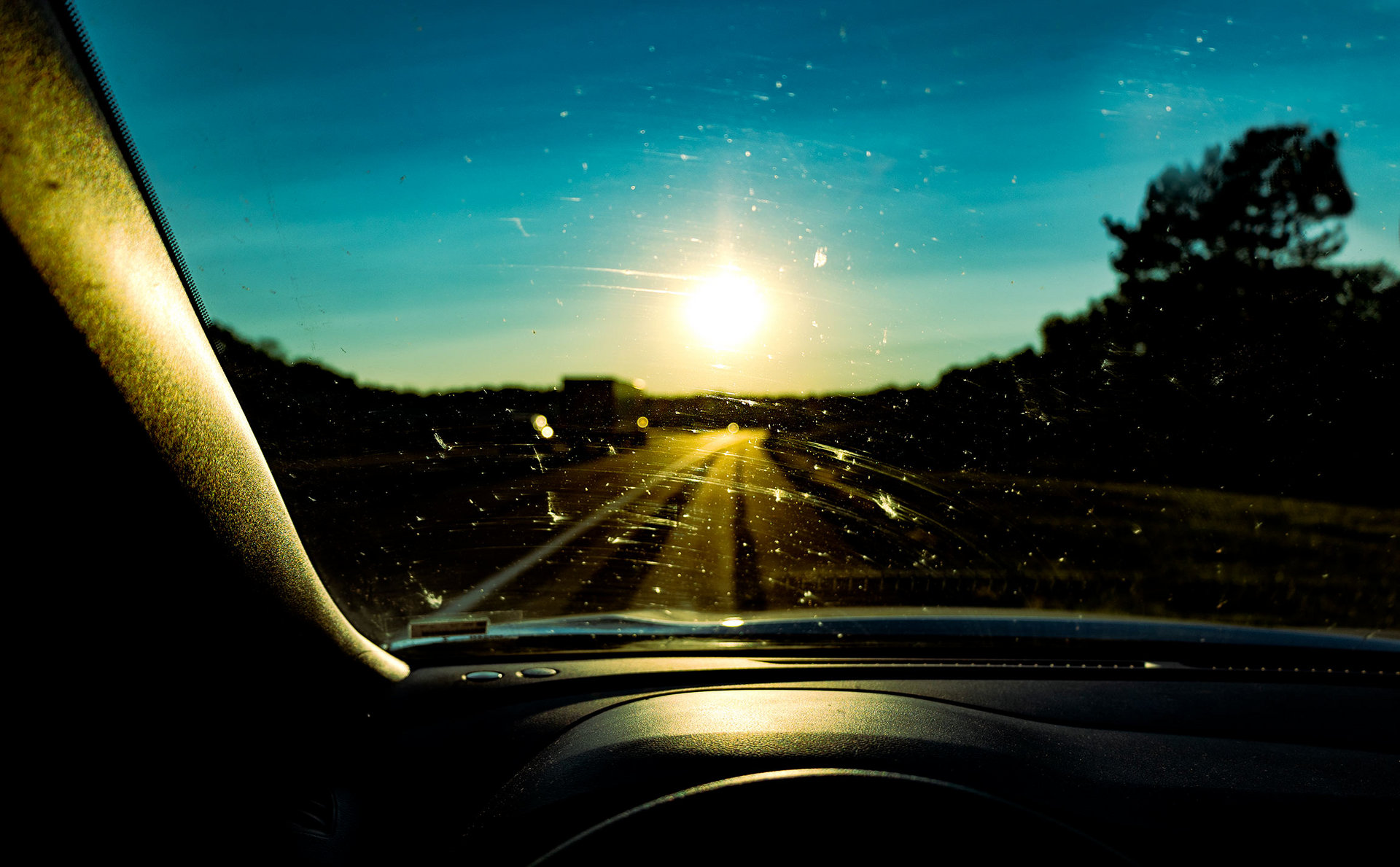 "Nothing behind me, everything ahead of me, as is ever so on the road."
Jack Kerouac 
On The Road : On The Road : New York City portrait photographer