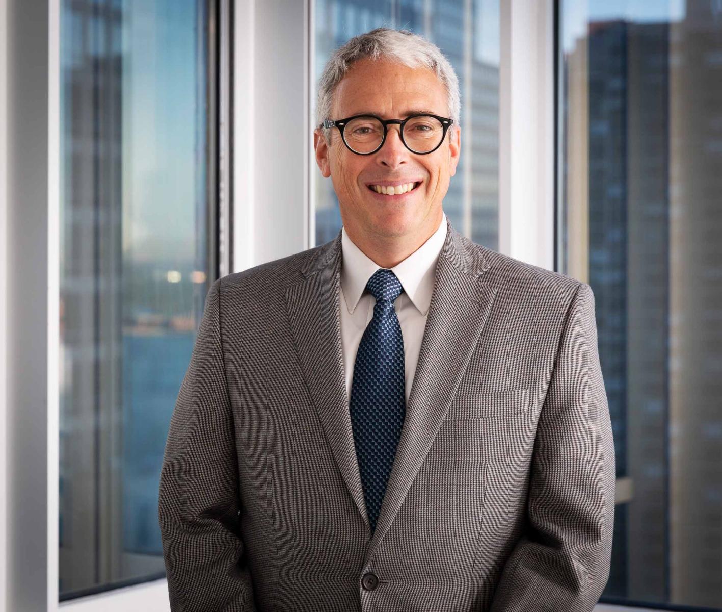 TEAMPEOPLE TV corporate headshots ... shot in the office in lower Manhattan : Corporate Headshots : New York City based photographer and video specializing in portrait corporate portraits, video, editorial stories for on location and architectural photography